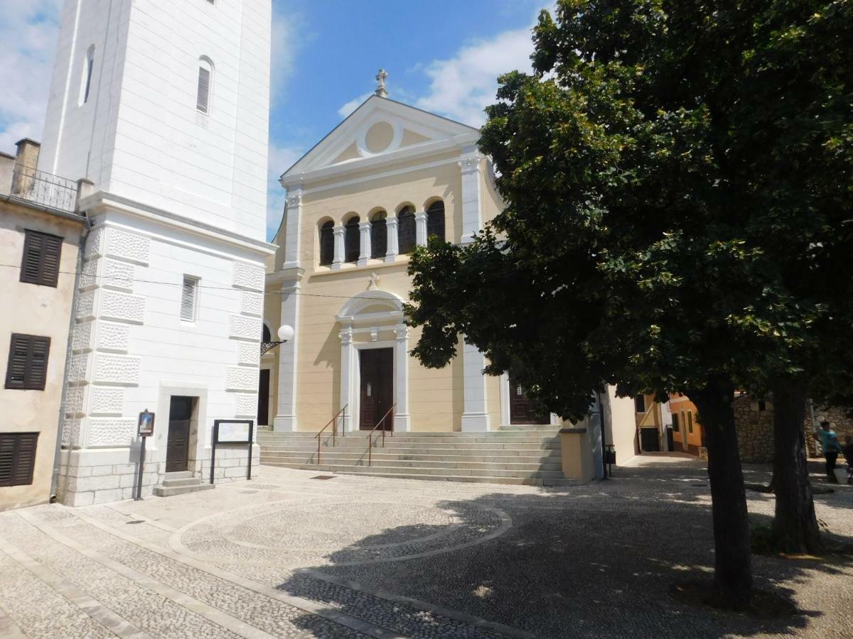 Ferienwohnung Old Beauty Novi Vinodolski Exterior foto