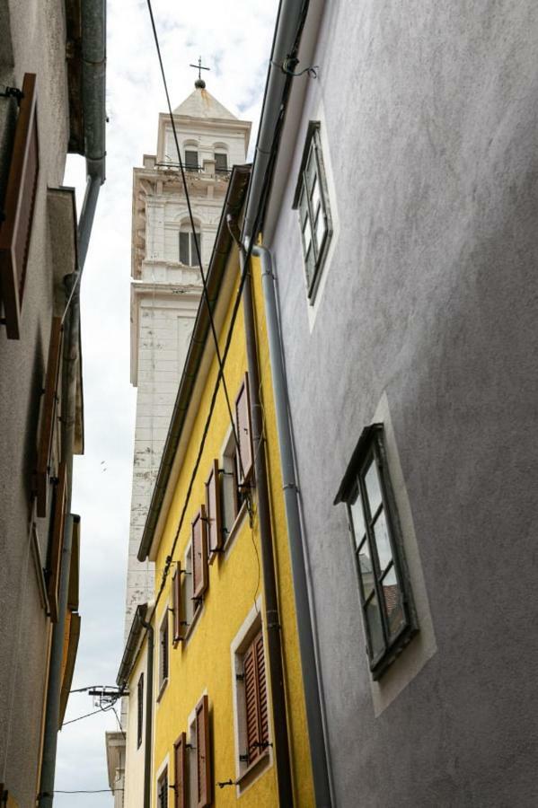 Ferienwohnung Old Beauty Novi Vinodolski Exterior foto
